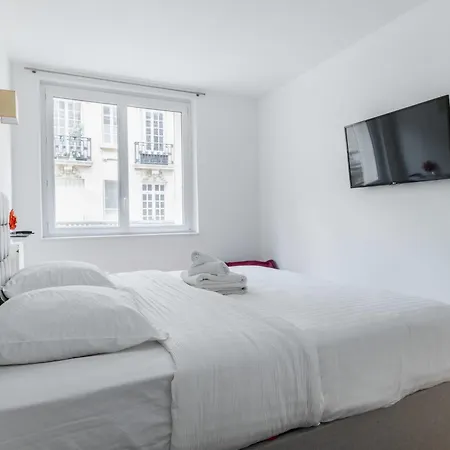 3 Pieces Porte Maillot - 16 - 4p - Flat-guest Appartamento *